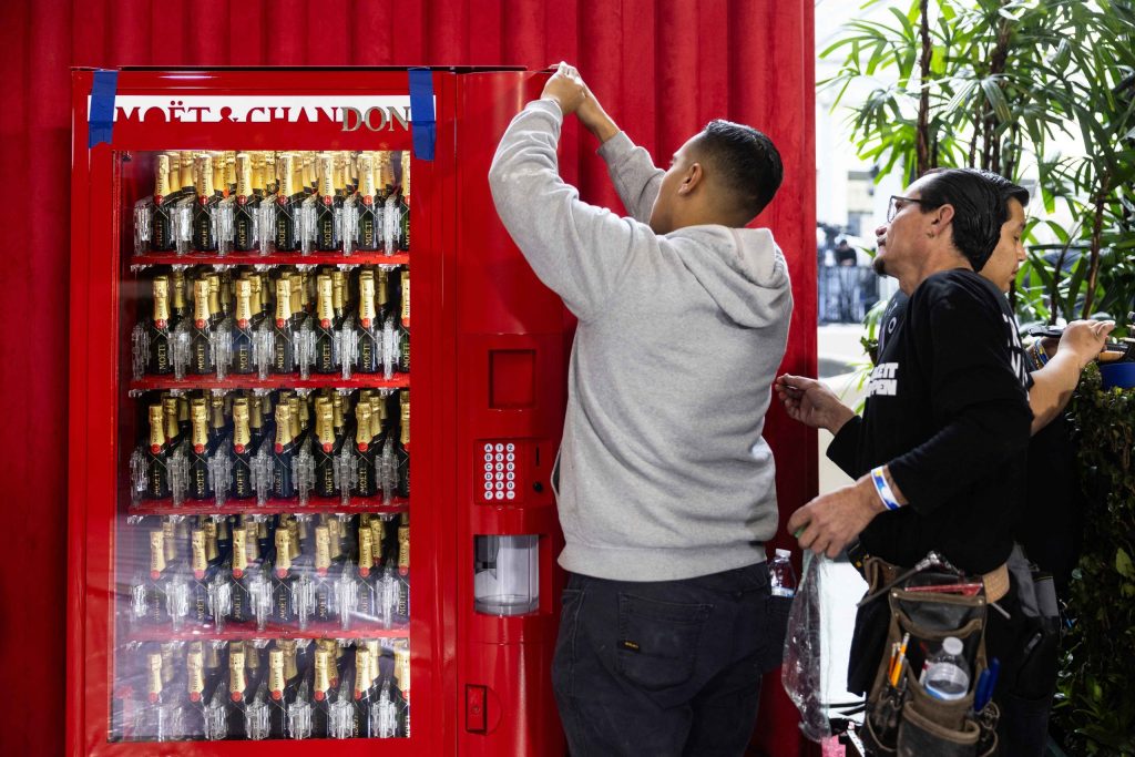 Globo de Ouro 2025: veja FOTOS dos preparativos para o evento que tem Fernanda Torres indicada