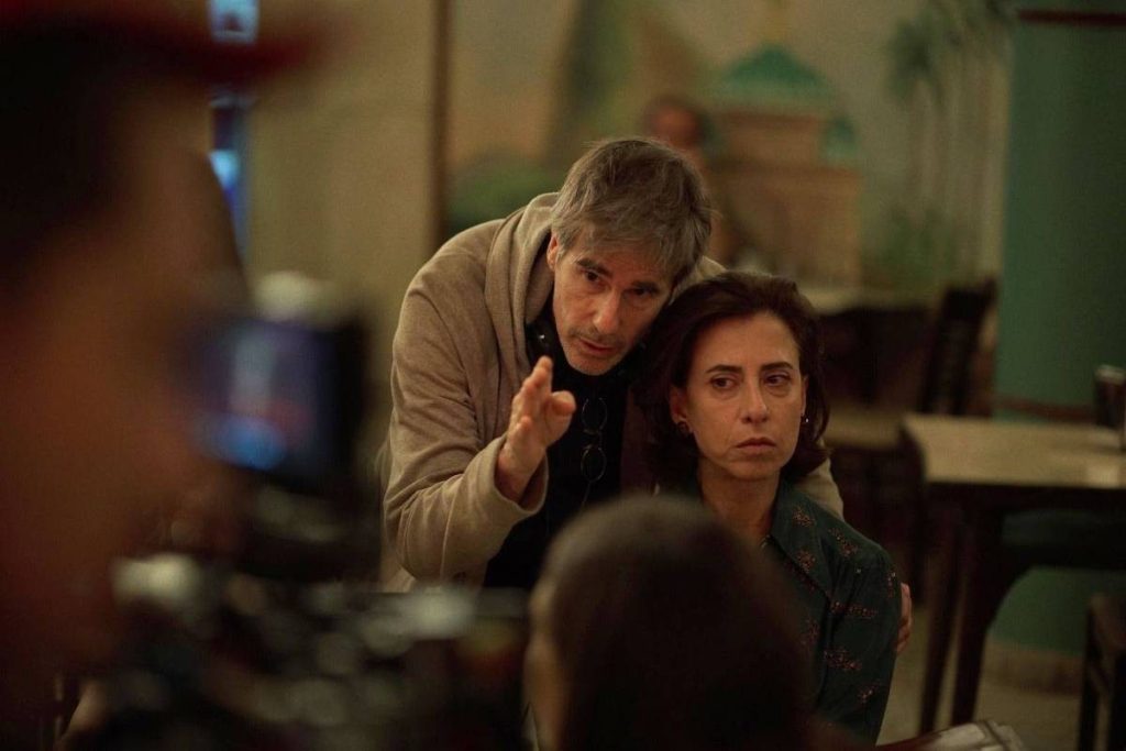 ‘Cativante’, ‘fascinante’, ‘impressionante e político’: imprensa francesa exalta ‘Ainda Estou Aqui’