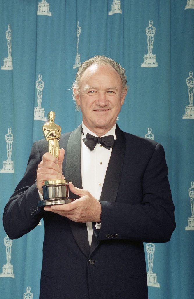 Ator Gene Hackman e esposa são encontrados mortos em casa nos EUA, diz agência