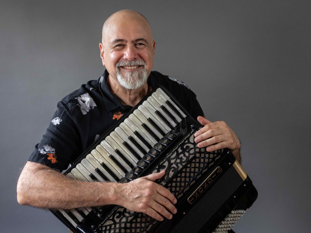 A ‘sanfonada’ de Toninho Ferragutti em álbum autoral derivado da quarentena