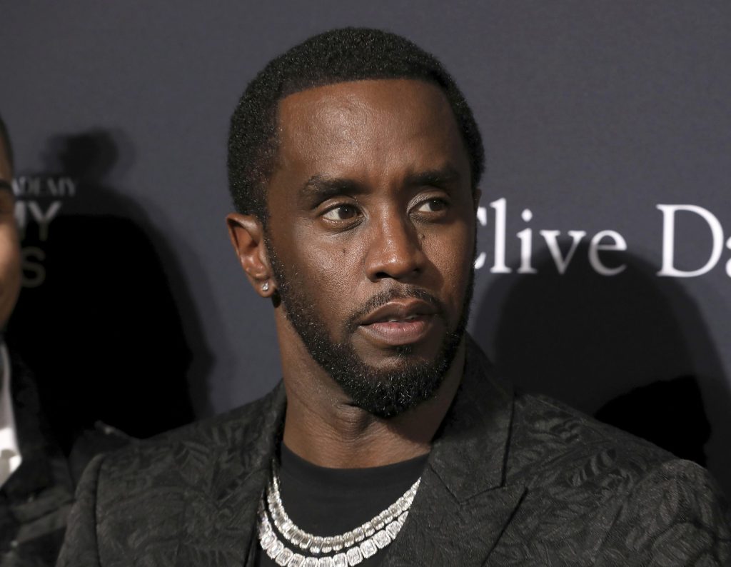 Diddy pagou 20 milhões de dólares para acordo com ex-namorada, diz Cassie Ventura em julgamento