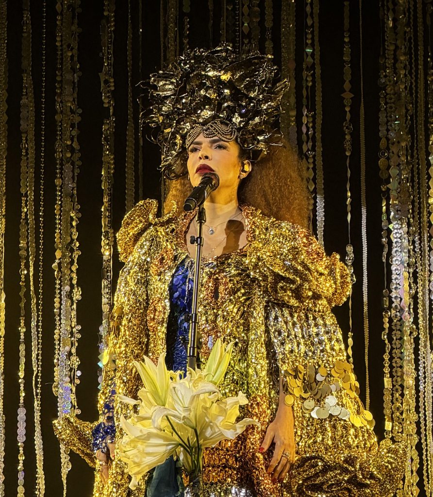 Revi o show ‘Todas elas’ e me encantei de novo com a voz de Vanessa da Mata