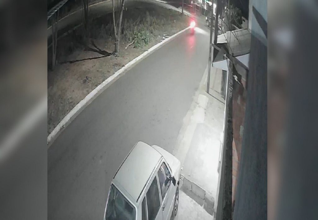 Três pessoas morrem após acidente entre moto e caminhonete em cruzamento de Araguaína; VÍDEO