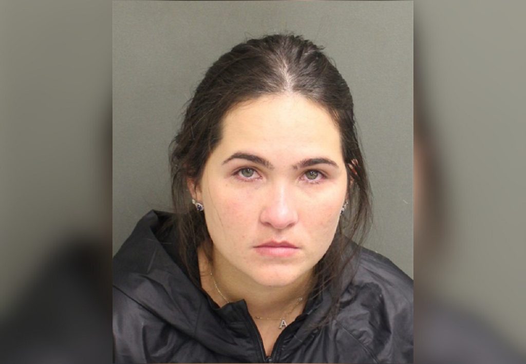 Mulher do sertanejo Henrique presa nos EUA apresentou CNH brasileira, mas não era válida por ela ter residência fixa em Orlando
