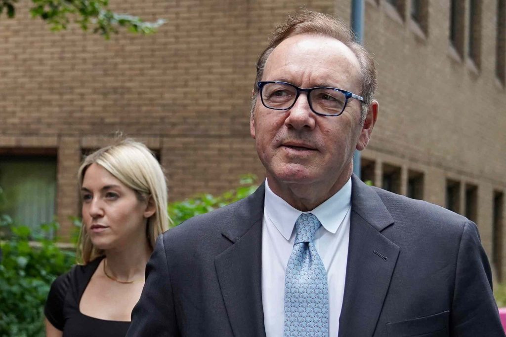 Kevin Spacey faz acordo e encerra ações de agressão sexual; entenda