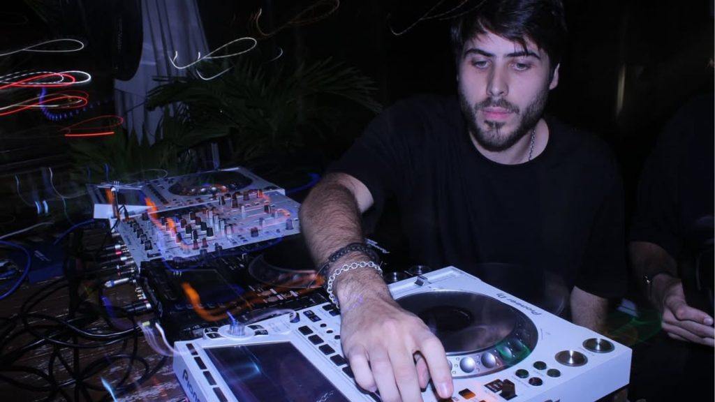 Quem era Lucas Frota? Produtor e DJ brasileiro está entre vítimas de acidente aéreo no Rio