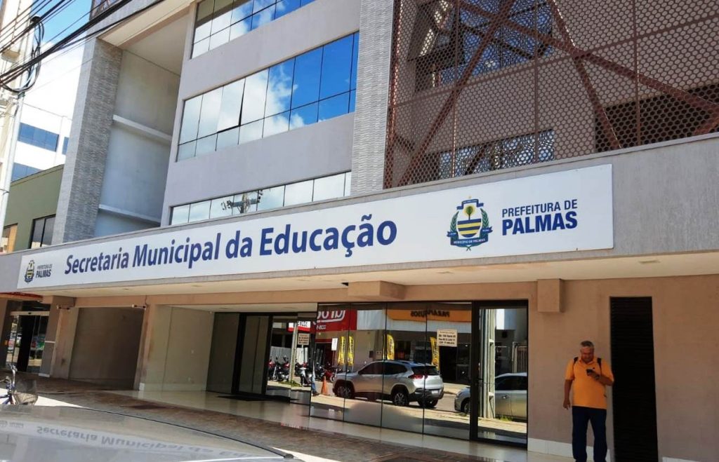 Palmas prorroga validade de concurso da Educação e amplia número de vagas
